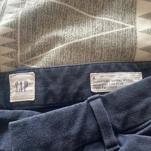 Gap size 8 Signature skinny ankle pants in Navy - Picture 2 of 4